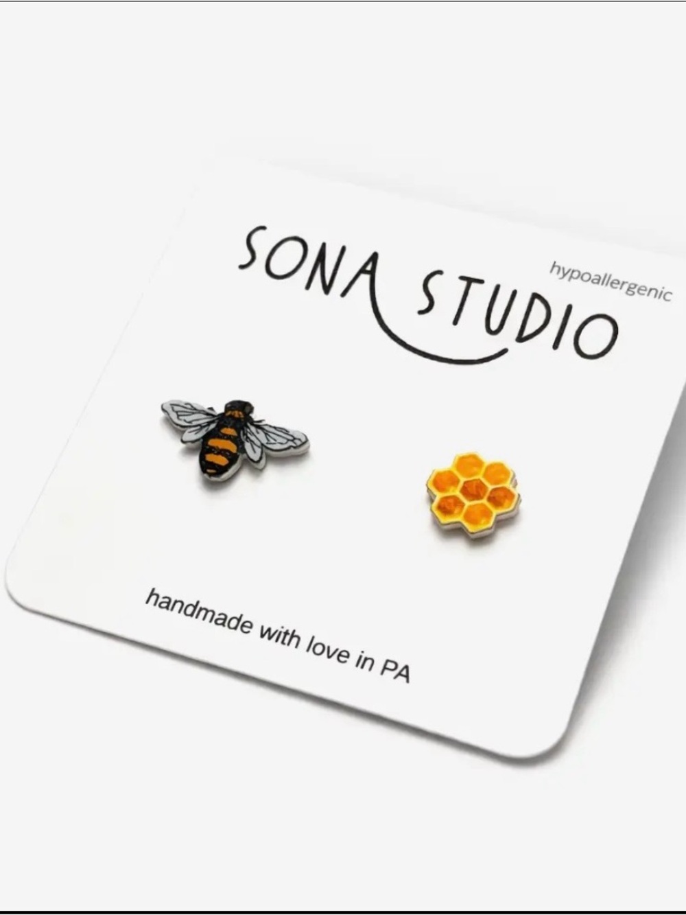 Bee 🐝 & Honeycomb  Stud Earring Set - Picture 2 of 3